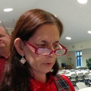 Meet your Posher, Lynnease